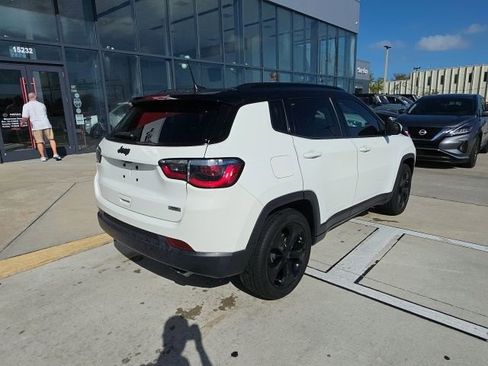 Used 2020 Jeep Compass Latitude image 4