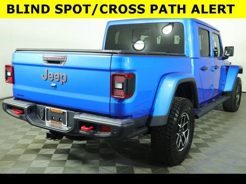 Used 2024 Jeep Gladiator Rubicon image 11
