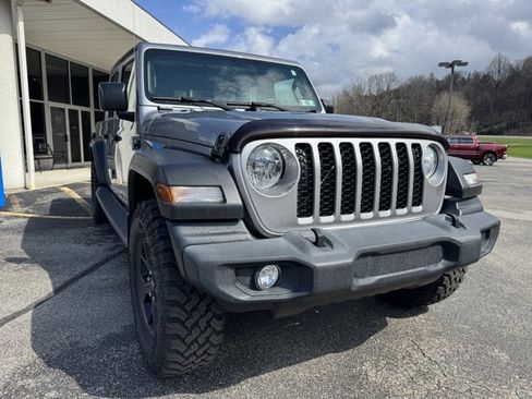 Used 2020 Jeep Gladiator Sport AWD/4WD image 7
