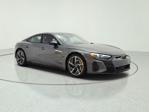 Used 2023 Audi RS e-tron GT w/ Carbon Performance Package AWD/4WD image 3