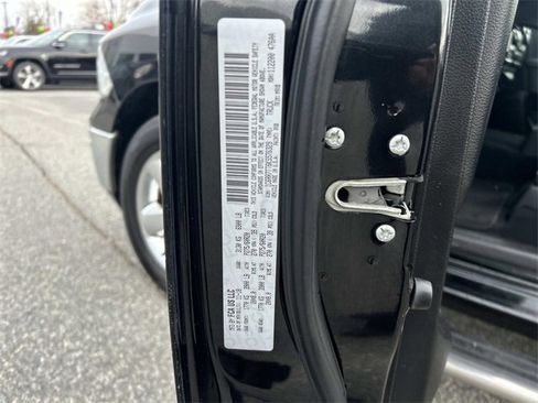 Used 2019 RAM 1500 Big Horn image 32