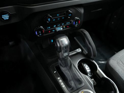 Used 2022 Ford Bronco Big Bend image 19