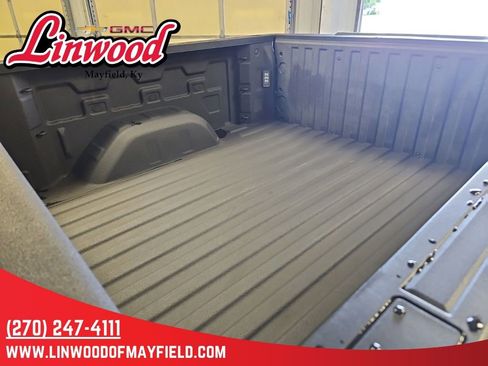 Used 2019 Chevrolet Silverado 1500 RST AWD/4WD image 14