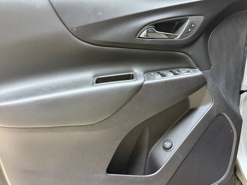 Used 2024 Chevrolet Equinox LT image 13