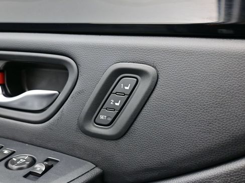 Used 2025 Honda Pilot EX-L image 21
