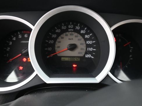 Used 2009 Toyota Tacoma PreRunner w/ SR5 Pkg #2 RWD image 17