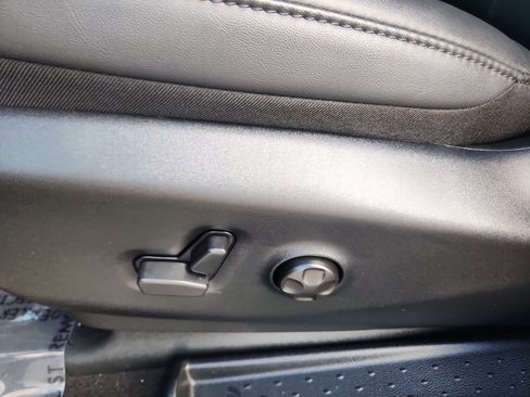 New 2025 Chrysler Pacifica Select image 15