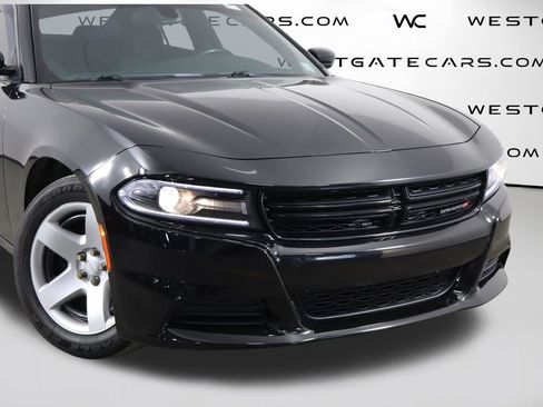 Used 2017 Dodge Charger RWD image 45