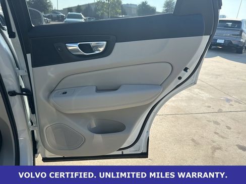 Certified 2023 Volvo XC60 B5 Ultimate w/ Climate Package image 14