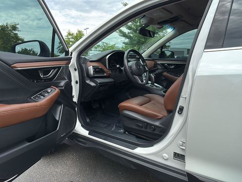 Used 2022 Subaru Outback Touring XT w/ Popular Package #2 AWD/4WD image 2