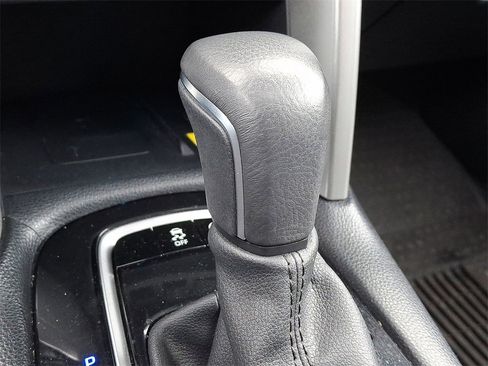 Certified 2023 Toyota Corolla Cross XLE w/ Convenience Package image 15