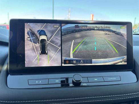 New 2026 Nissan Rogue Platinum image 17