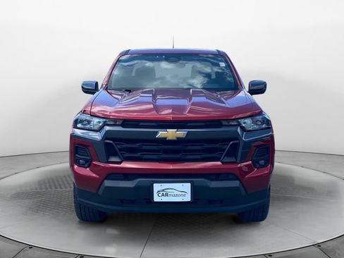 Used 2023 Chevrolet Colorado LT w/ LT Convenience Package II AWD/4WD image 8