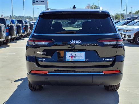 New 2025 Jeep Grand Cherokee L Laredo w/ Trailer Tow Package image 5