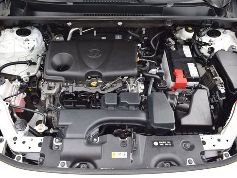Used 2023 Toyota RAV4 XLE AWD/4WD image 9