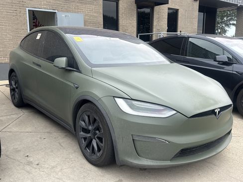Used 2023 Tesla Model X AWD/4WD image 2