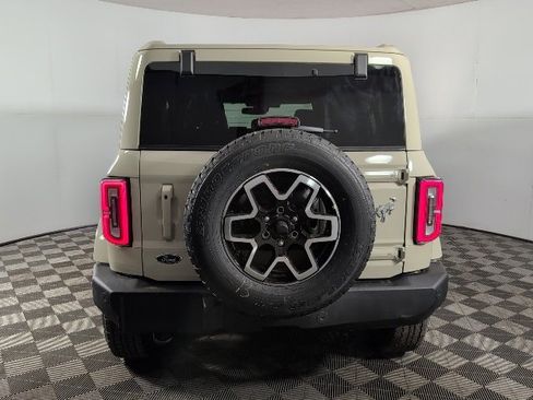 New 2025 Ford Bronco Outer Banks image 5