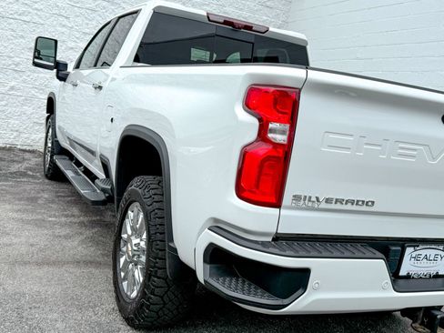 Certified 2024 Chevrolet Silverado 2500 High Country w/ Technology Package AWD/4WD image 10