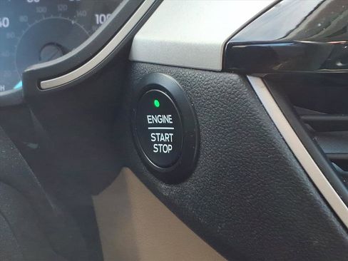 Used 2021 Ford Escape SE w/ Convenience Package image 18