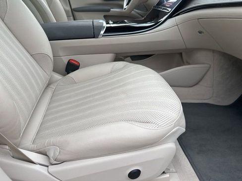 Used 2022 Mercedes-Benz EQS 450+ Sedan image 40