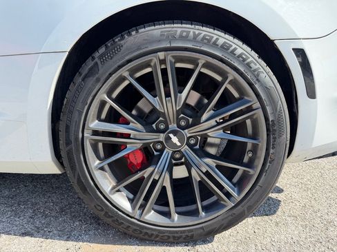 Used 2021 Chevrolet Camaro SS RWD image 21