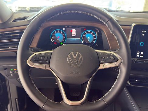 New 2026 Volkswagen Atlas SE image 24