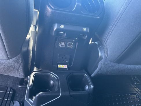 Used 2020 Jeep Gladiator Overland w/ Safety Group image 14