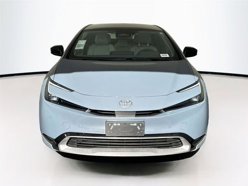 Certified 2024 Toyota Prius XLE image 3