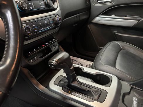 Used 2020 Chevrolet Colorado ZR2 w/ ZR2 Dusk Special Edition AWD/4WD image 18