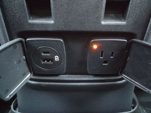 Used 2023 Ford Bronco Big Bend AWD/4WD image 12