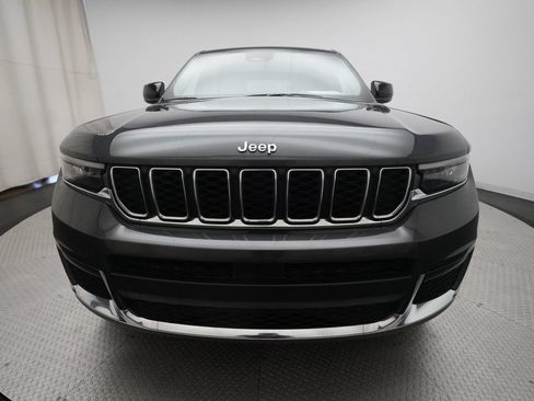 Used 2022 Jeep Grand Cherokee L Laredo w/ Luxury Tech Group I AWD/4WD image 11