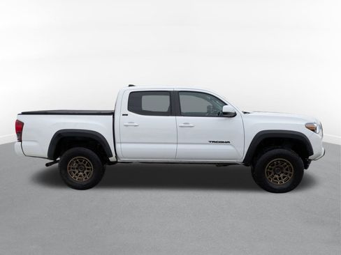 Used 2023 Toyota Tacoma Trail Edition image 2