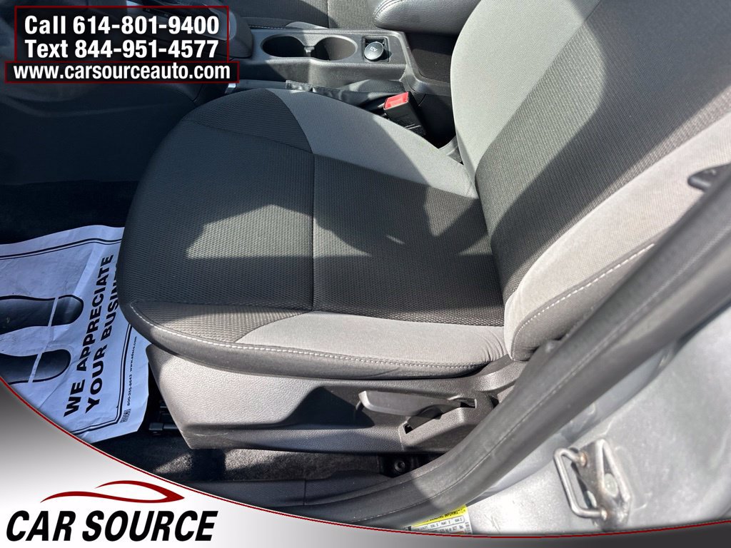 Used 2013 Ford Focus SE FWD image 13