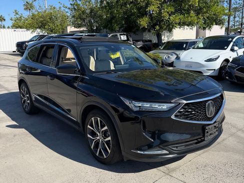 Used 2022 Acura MDX w/ Technology Package AWD/4WD image 3
