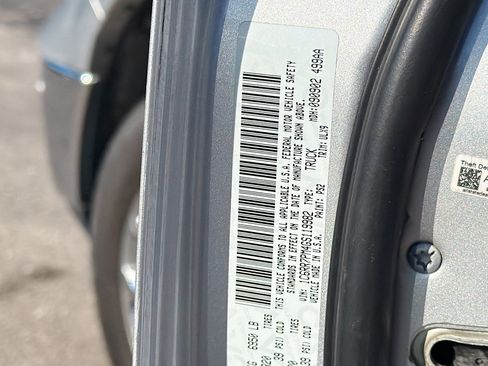 Used 2016 RAM 1500 Limited image 38