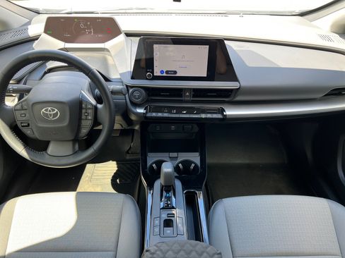Used 2023 Toyota Prius FWD image 16