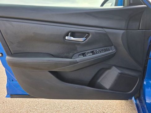 Used 2024 Nissan Sentra SV image 5