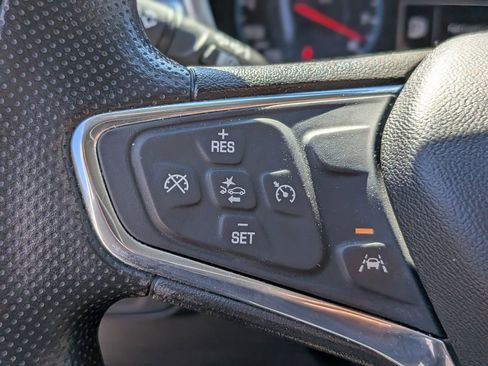 Used 2020 Chevrolet Equinox LS image 14