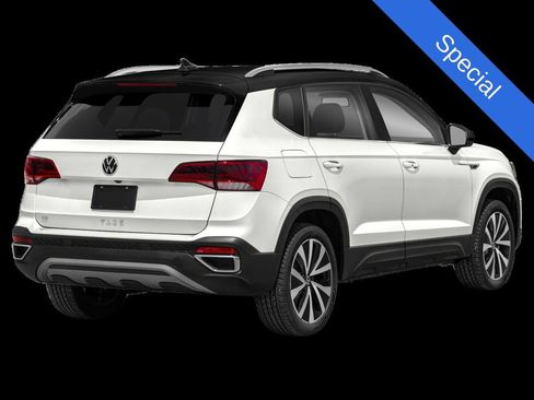 Used 2024 Volkswagen Taos SE image 24