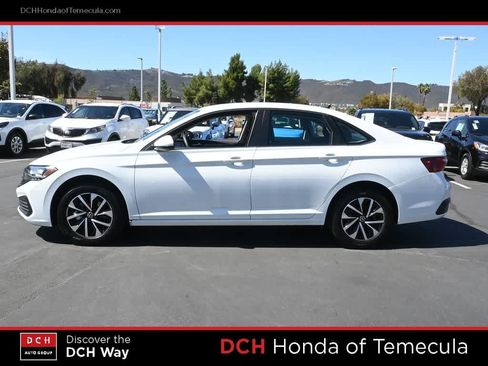 Used 2022 Volkswagen Jetta S FWD image 4