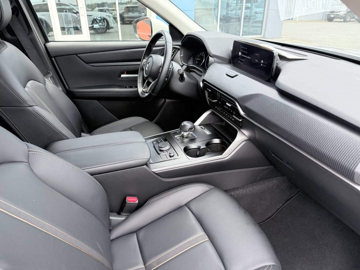 Used 2024 MAZDA CX-90 3.3 Turbo w/ Select Package AWD/4WD image 11