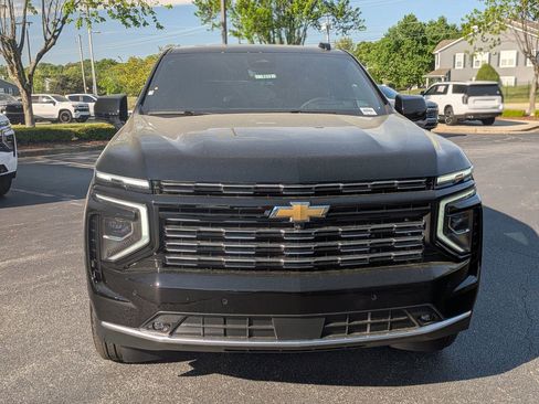 New 2026 Chevrolet Suburban High Country AWD/4WD image 2