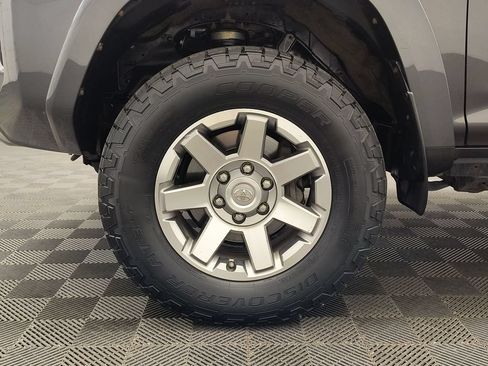 Used 2016 Toyota 4Runner Trail Premium AWD/4WD image 11