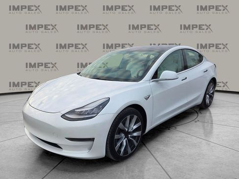 Used 2020 Tesla Model 3 Long Range image 1