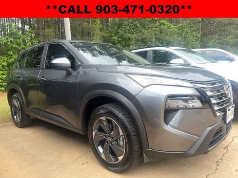 Used 2025 Nissan Rogue SV FWD image 1
