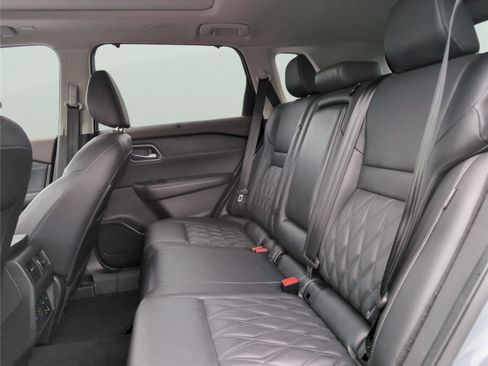 Used 2022 Nissan Rogue Platinum w/ Head-Up Display Package image 29