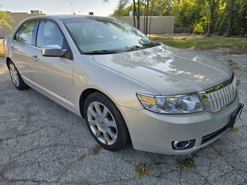 Used 2009 Lincoln MKZ image 3