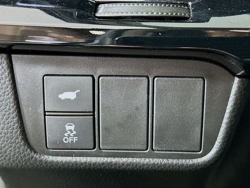 Used 2025 Honda CR-V EX-L image 17