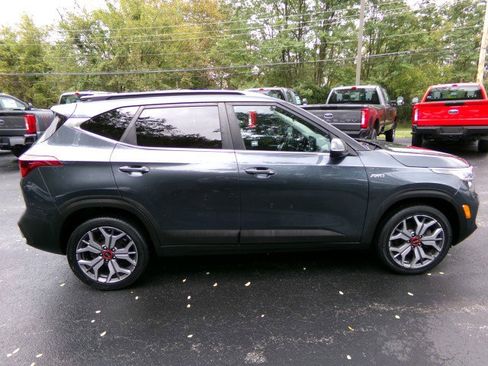 Used 2021 Kia Seltos S image 12