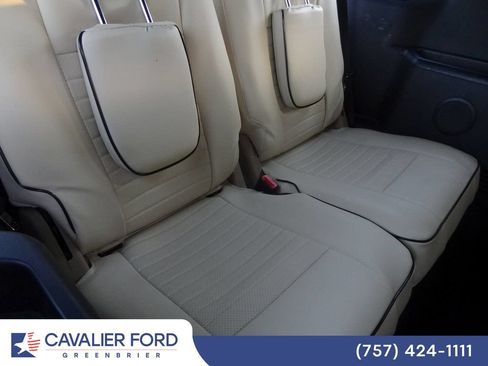 Used 2016 Ford Explorer XLT w/ Equipment Group 202A AWD/4WD image 23